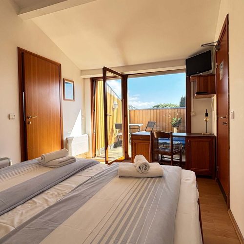 Chambre Double Terrasse Tropézienne