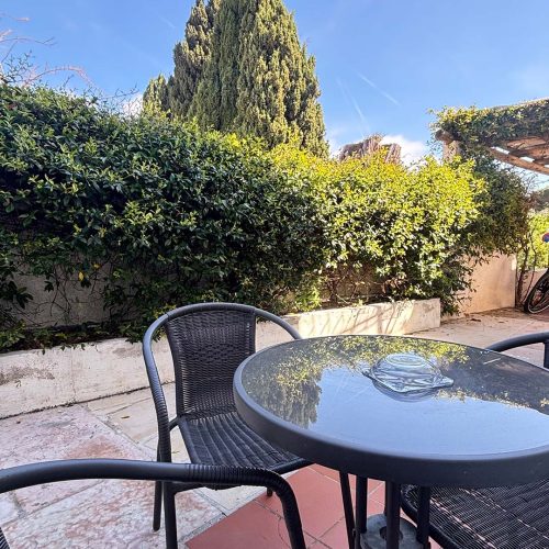 Chambre Triple avec terrasse